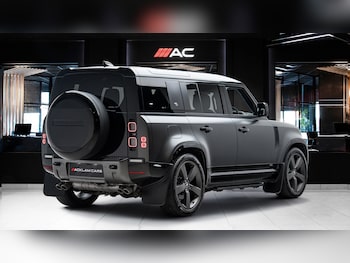 Used Land Rover Defender 2024 for sale - 79125709: Photo