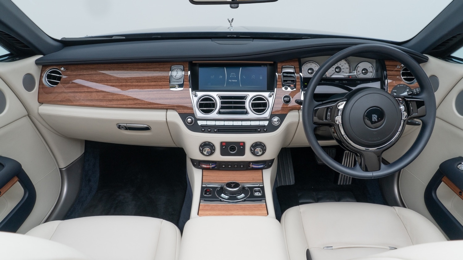 Used Rolls-Royce Silver Dawn 2017 for sale - 76842204: Photo 2