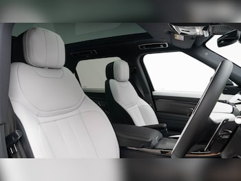 Used Land Rover Range Rover Sport 2025 for sale - 76623511: Photo