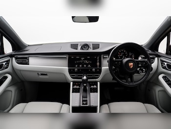 Used Porsche Macan 2024 for sale - 78650398: Photo