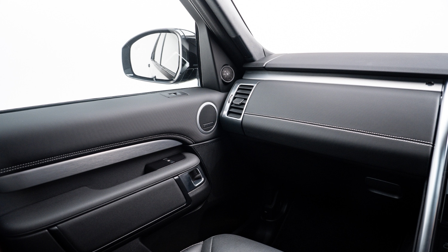 Used Land Rover Discovery 2023 for sale - 77965062: Photo 27