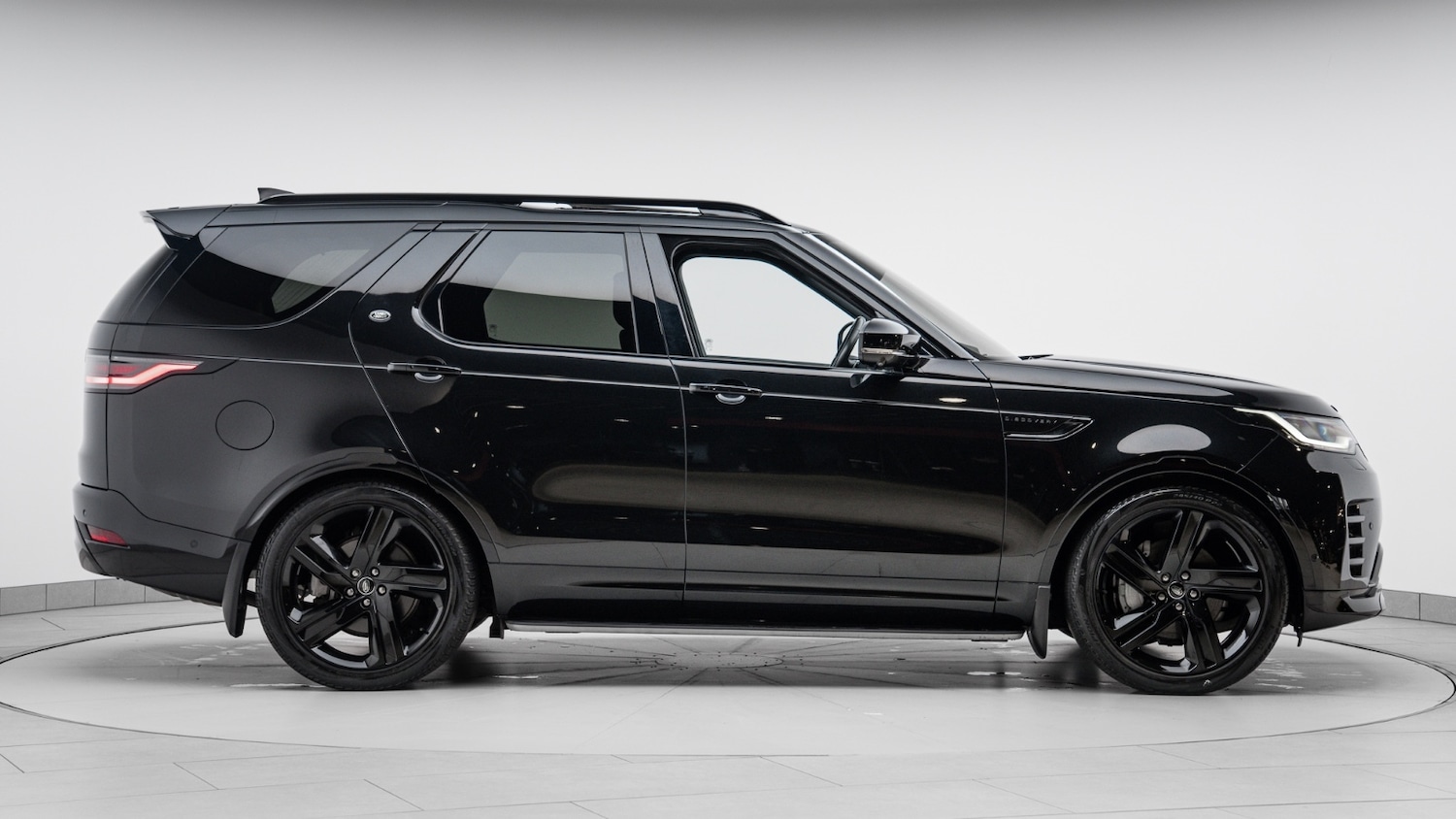 Used Land Rover Discovery 2023 for sale - 77965062: Photo 5