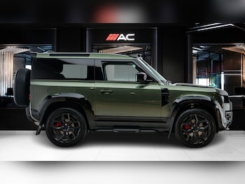 Used Land Rover Defender 2026 for sale - 78992592: Photo