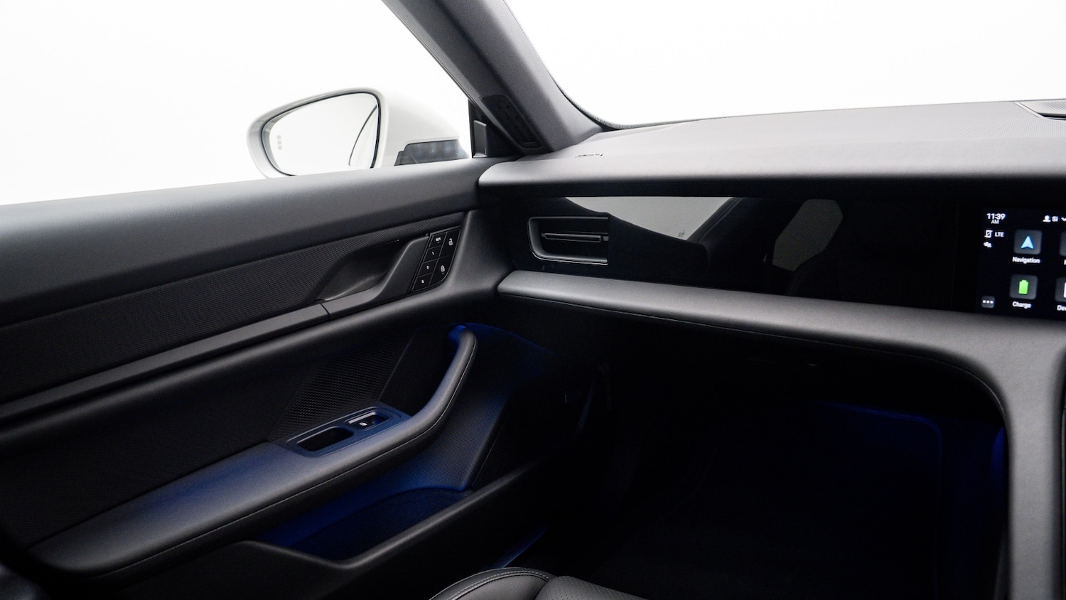 Used Porsche Taycan 2023 for sale - 78144709: Photo 24