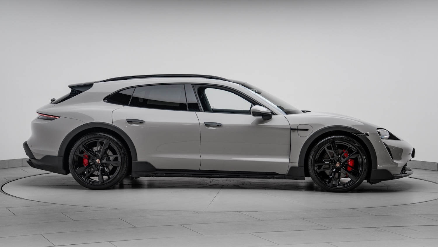 Used Porsche Taycan 2023 for sale - 78144709: Photo 4