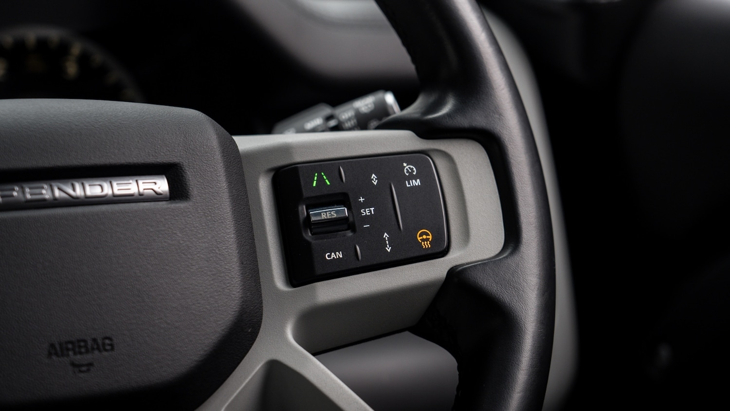 Used Land Rover Defender 2023 for sale - 77570035: Photo 12