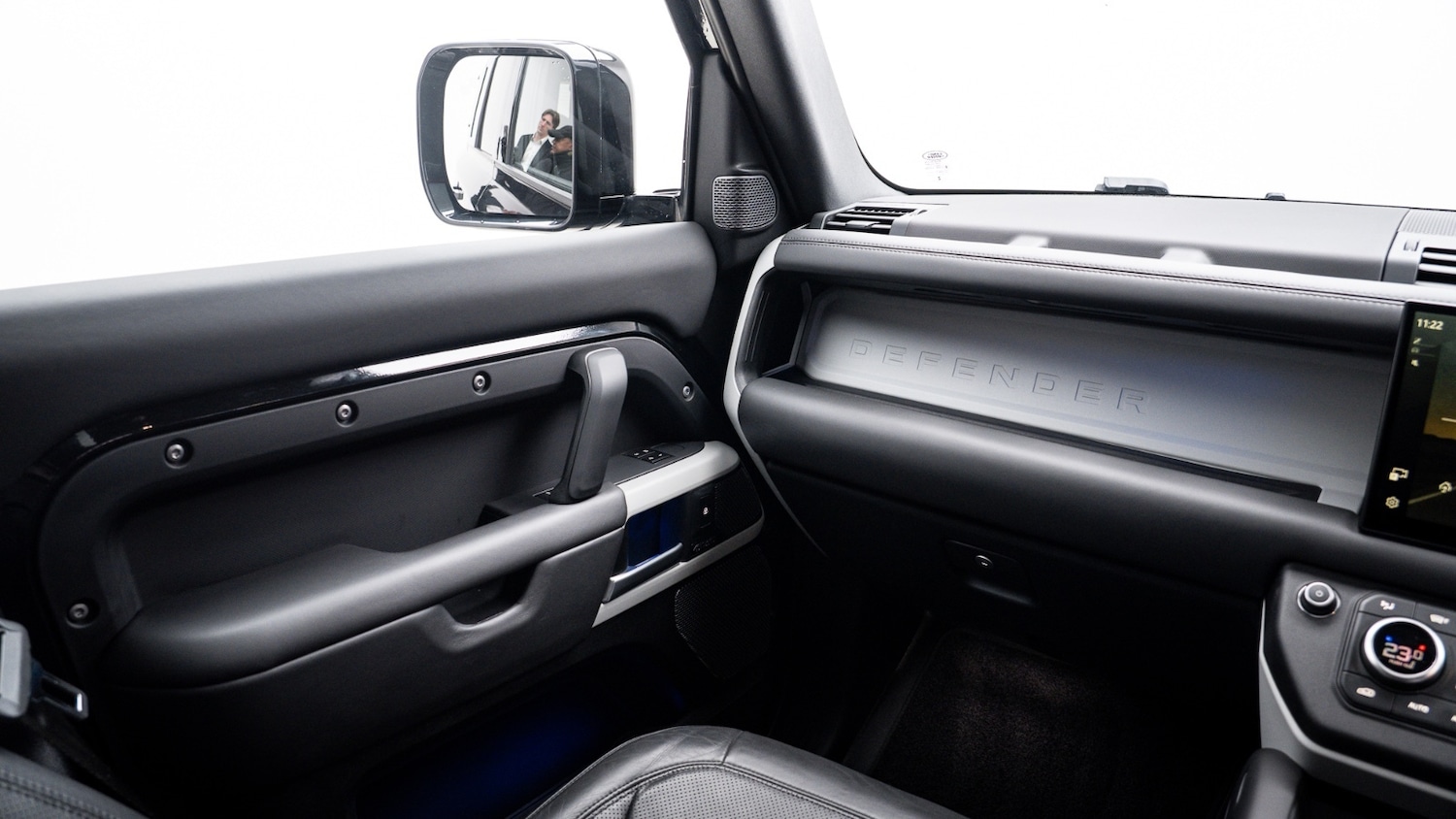 Used Land Rover Defender 2023 for sale - 77570035: Photo 21