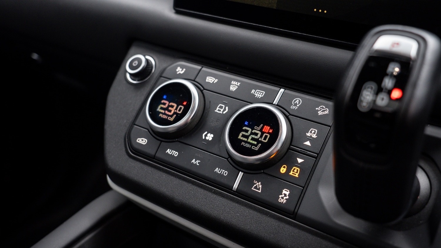 Used Land Rover Defender 2023 for sale - 77570035: Photo 29