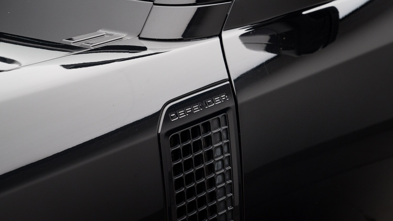 Used Land Rover Defender 2023 for sale - 77570035: Photo 38