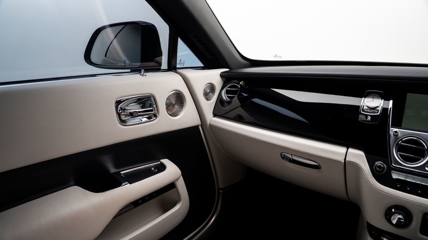 Used Rolls-Royce Wraith 2017 for sale - 77917890: Photo 18