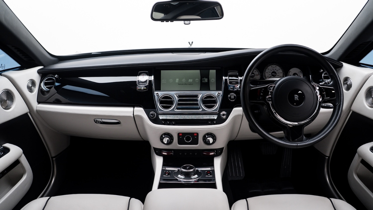 Used Rolls-Royce Wraith 2017 for sale - 77917890: Photo 2