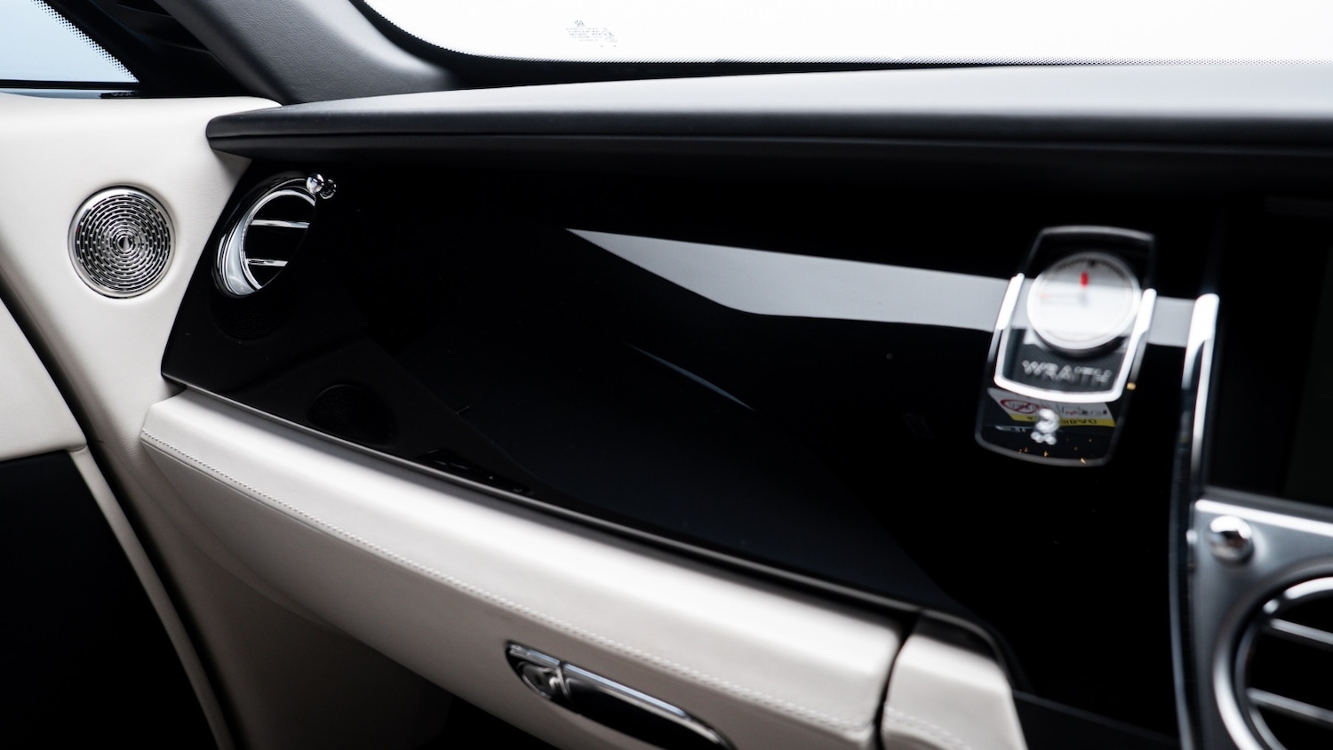 Used Rolls-Royce Wraith 2017 for sale - 77917890: Photo 36