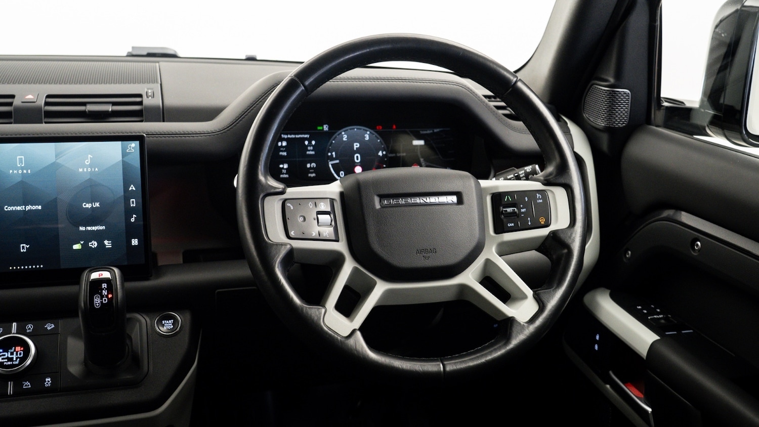 Used Land Rover Defender 2024 for sale - 78080815: Photo 11