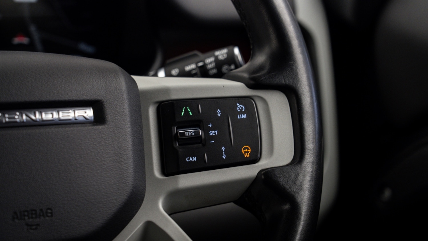 Used Land Rover Defender 2024 for sale - 78080815: Photo 13