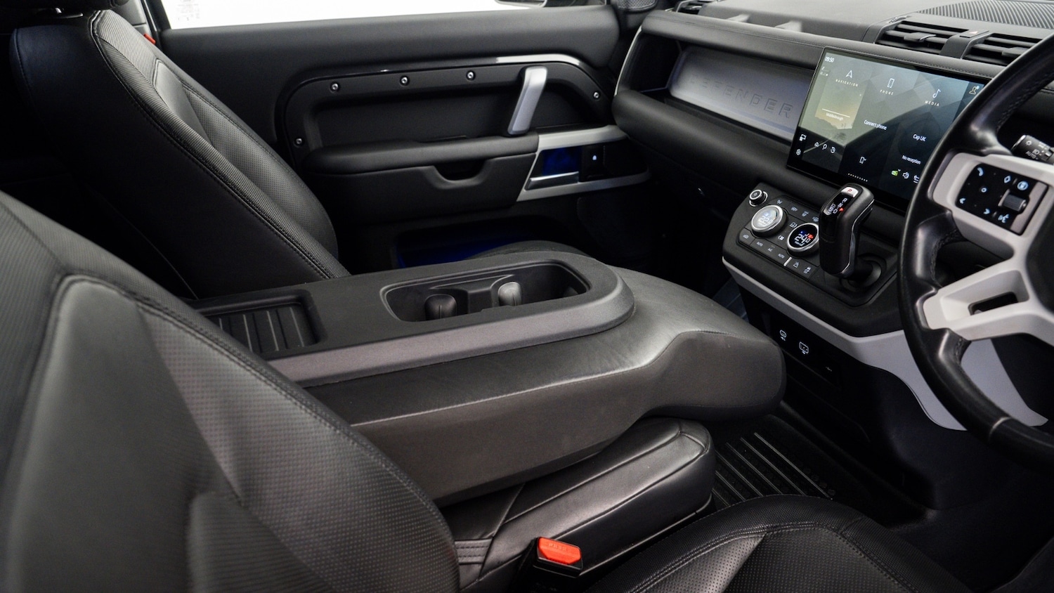 Used Land Rover Defender 2024 for sale - 78080815: Photo 25