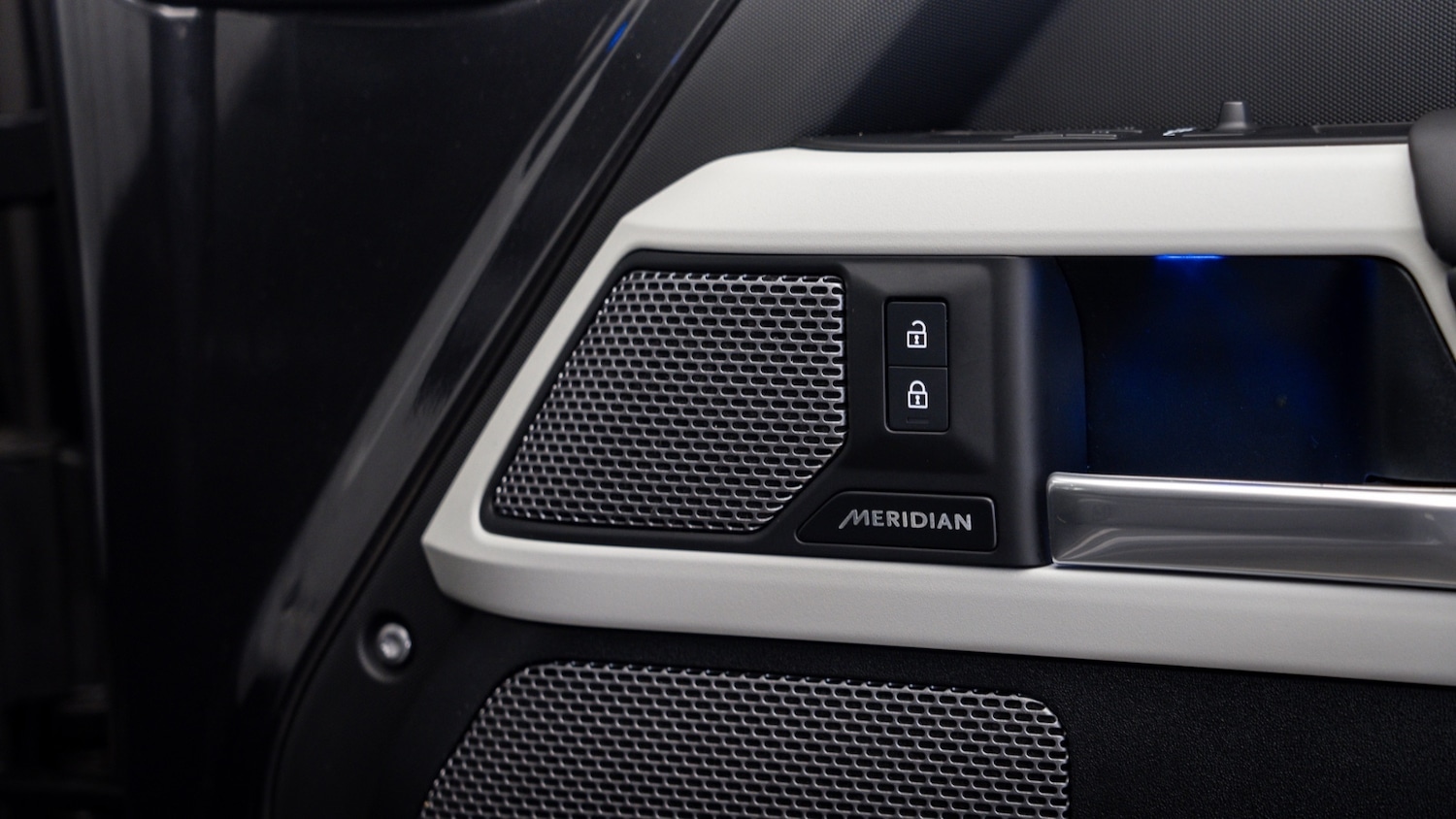 Used Land Rover Defender 2024 for sale - 78080815: Photo 29