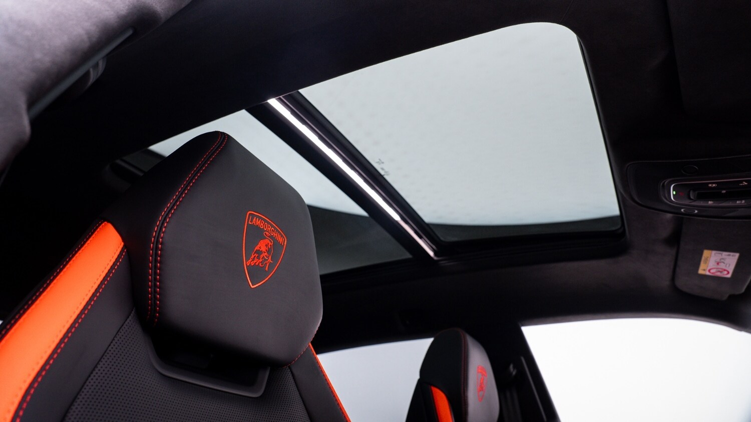 Used Lamborghini Urus 2026 for sale - 77927398: Photo 36