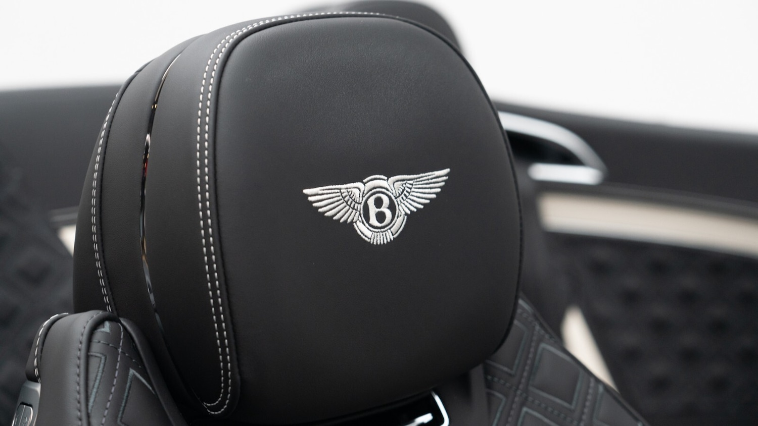 Used Bentley Continental 2024 for sale - 76420517: Photo 17