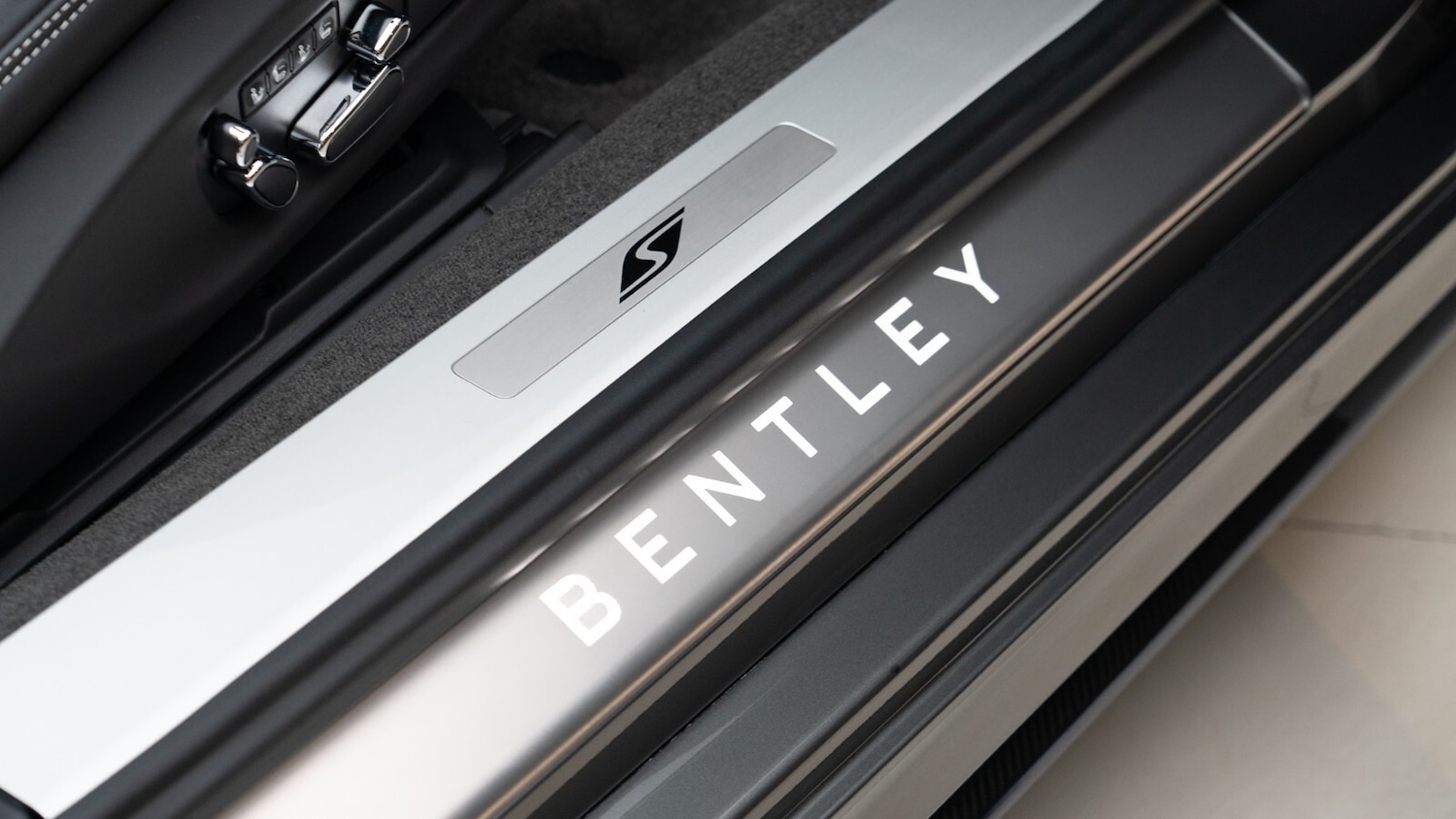 Used Bentley Continental 2024 for sale - 76420517: Photo 18