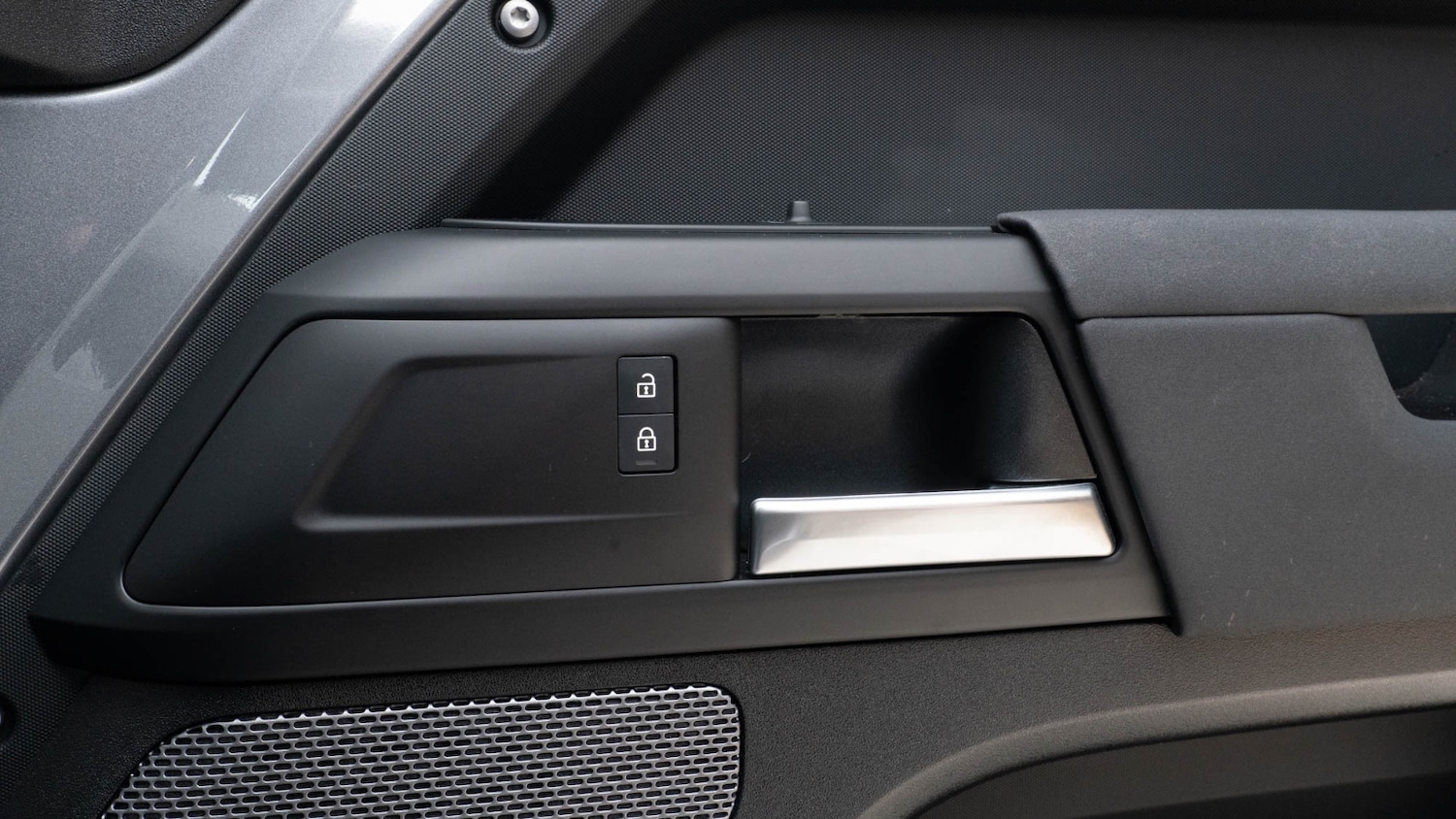 Used Land Rover Defender 2023 for sale - 76140262: Photo 24