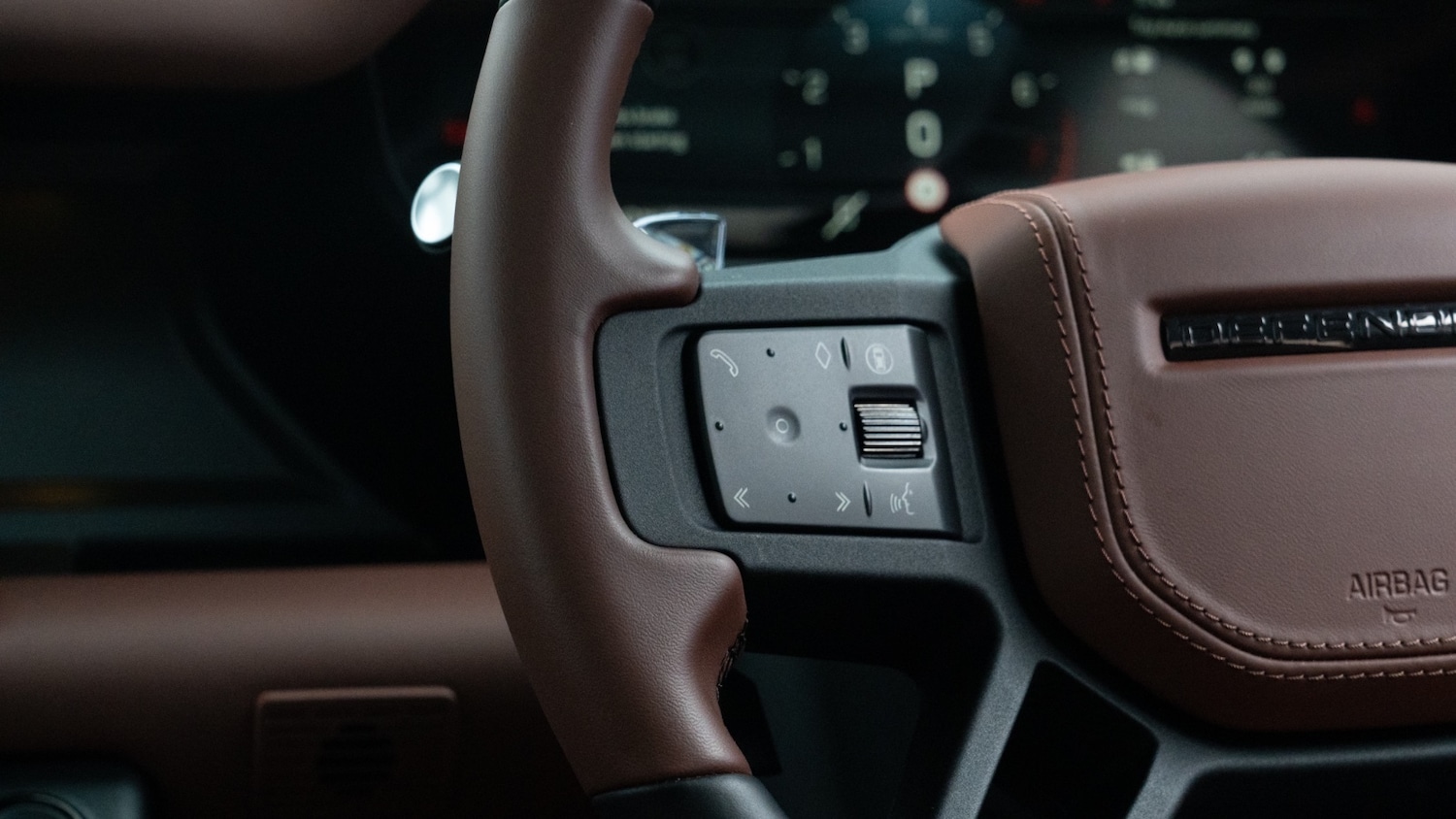 Used Land Rover Defender 2025 for sale - 76459087: Photo 15