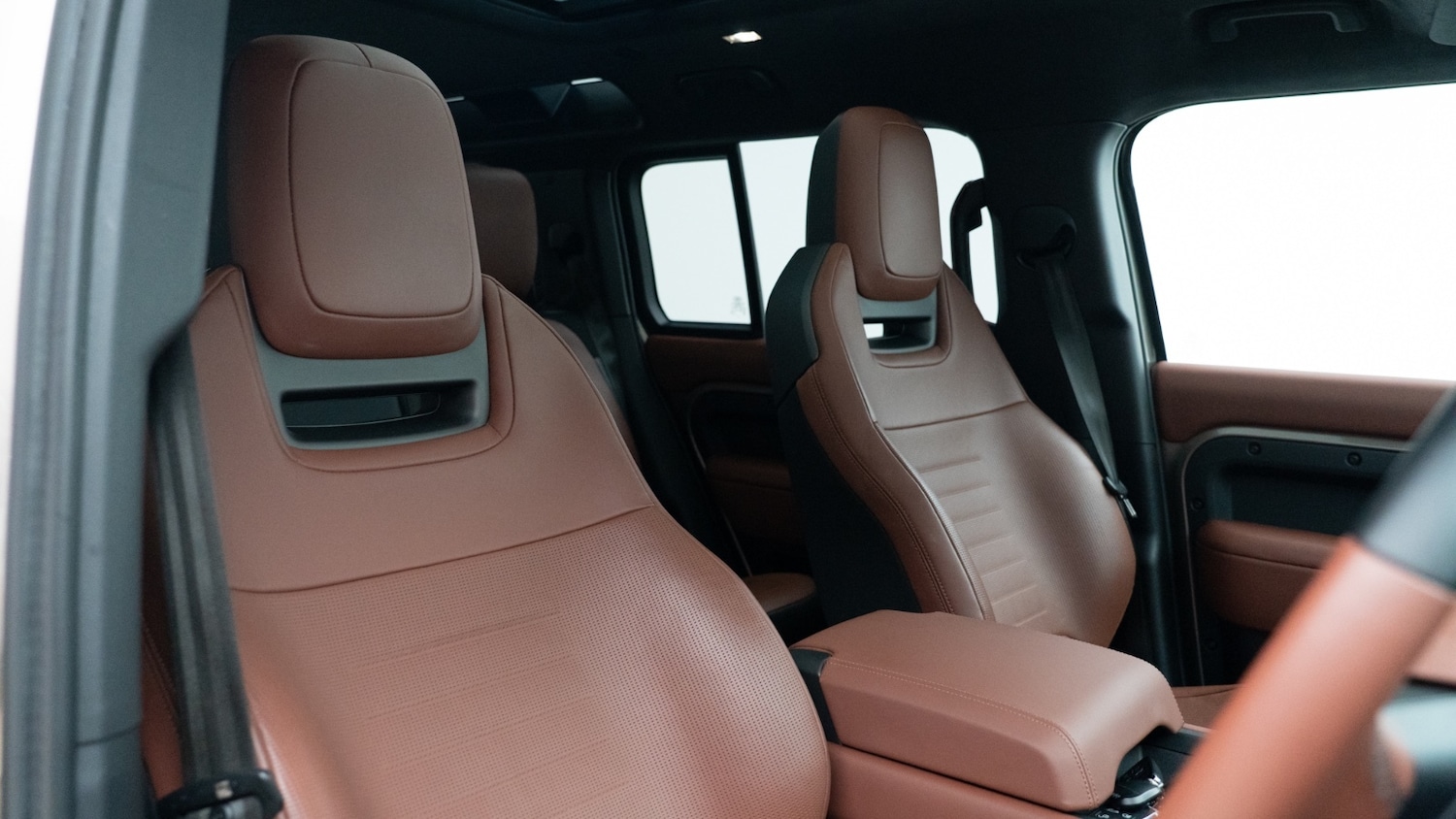 Used Land Rover Defender 2025 for sale - 76459087: Photo 3