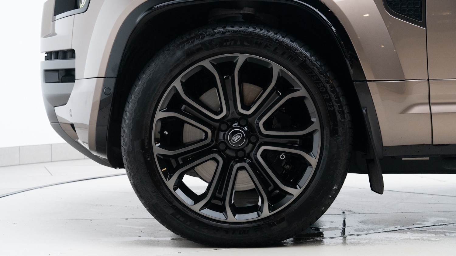 Used Land Rover Defender 2025 for sale - 76459087: Photo 39