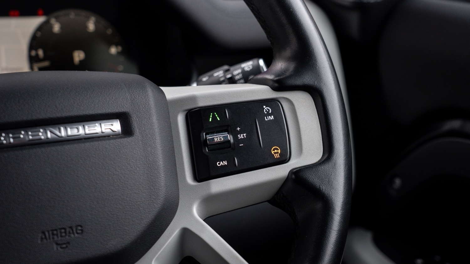 Used Land Rover Defender 2023 for sale - 77893924: Photo 21