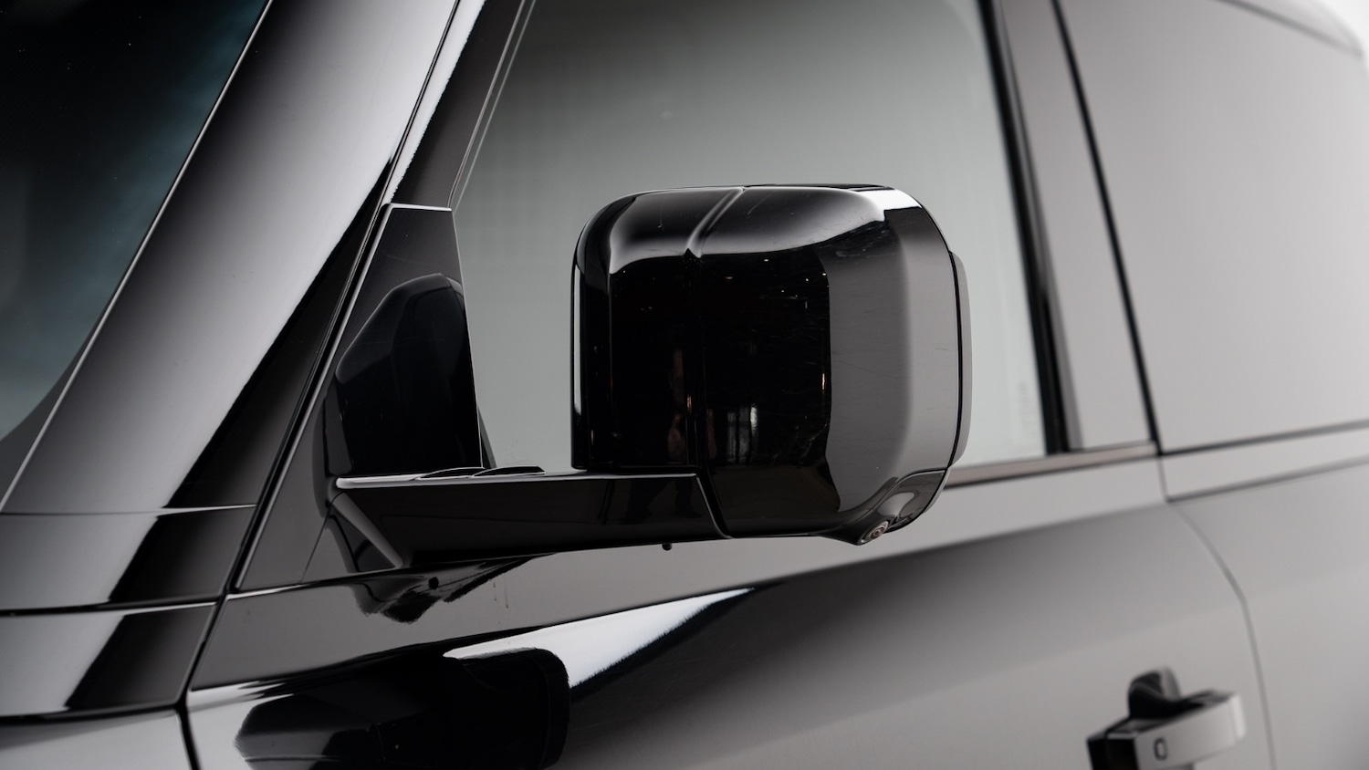 Used Land Rover Defender 2023 for sale - 77893924: Photo 33