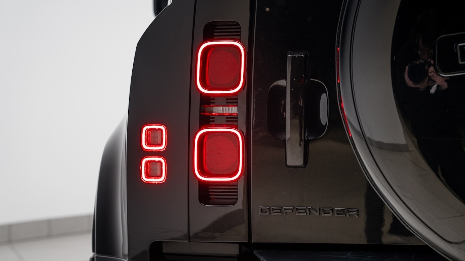 Used Land Rover Defender 2023 for sale - 77893924: Photo 37