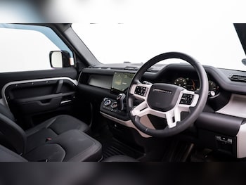 Used Land Rover Defender 2025 for sale - 78431459: Photo