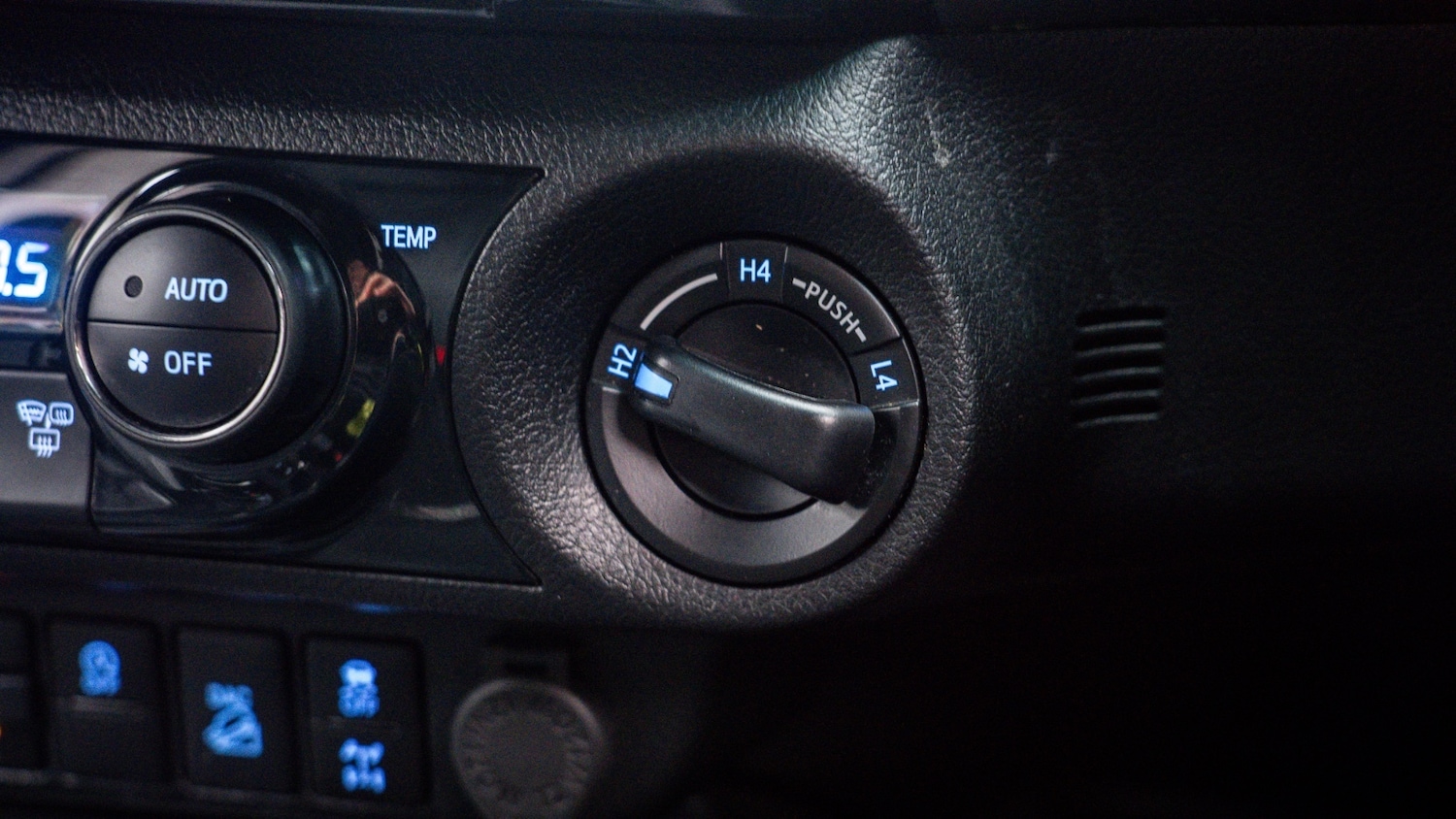 Used Toyota Hilux 2022 for sale - 78215946: Photo 25