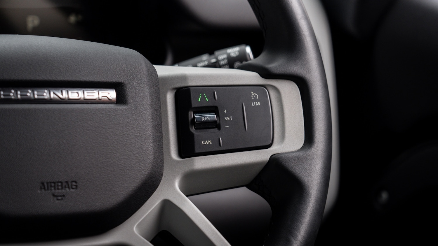 Used Land Rover Defender 2024 for sale - 77492721: Photo 24