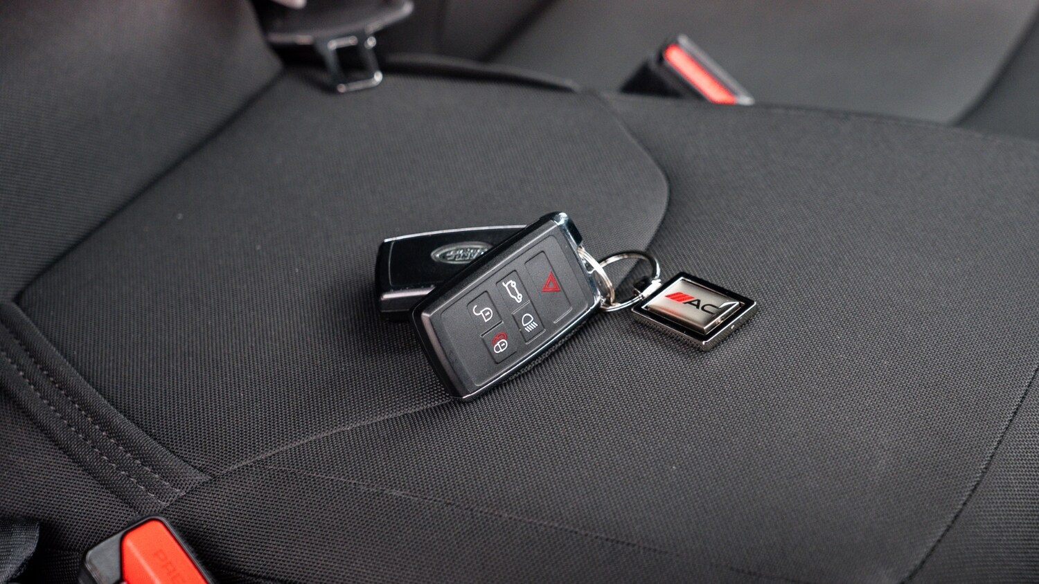 Used Land Rover Defender 2024 for sale - 77492721: Photo 27