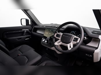 Used Land Rover Defender 2025 for sale - 78499303: Photo