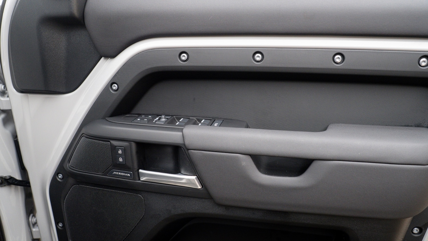 Used Land Rover Defender 2025 for sale - 77137666: Photo 21