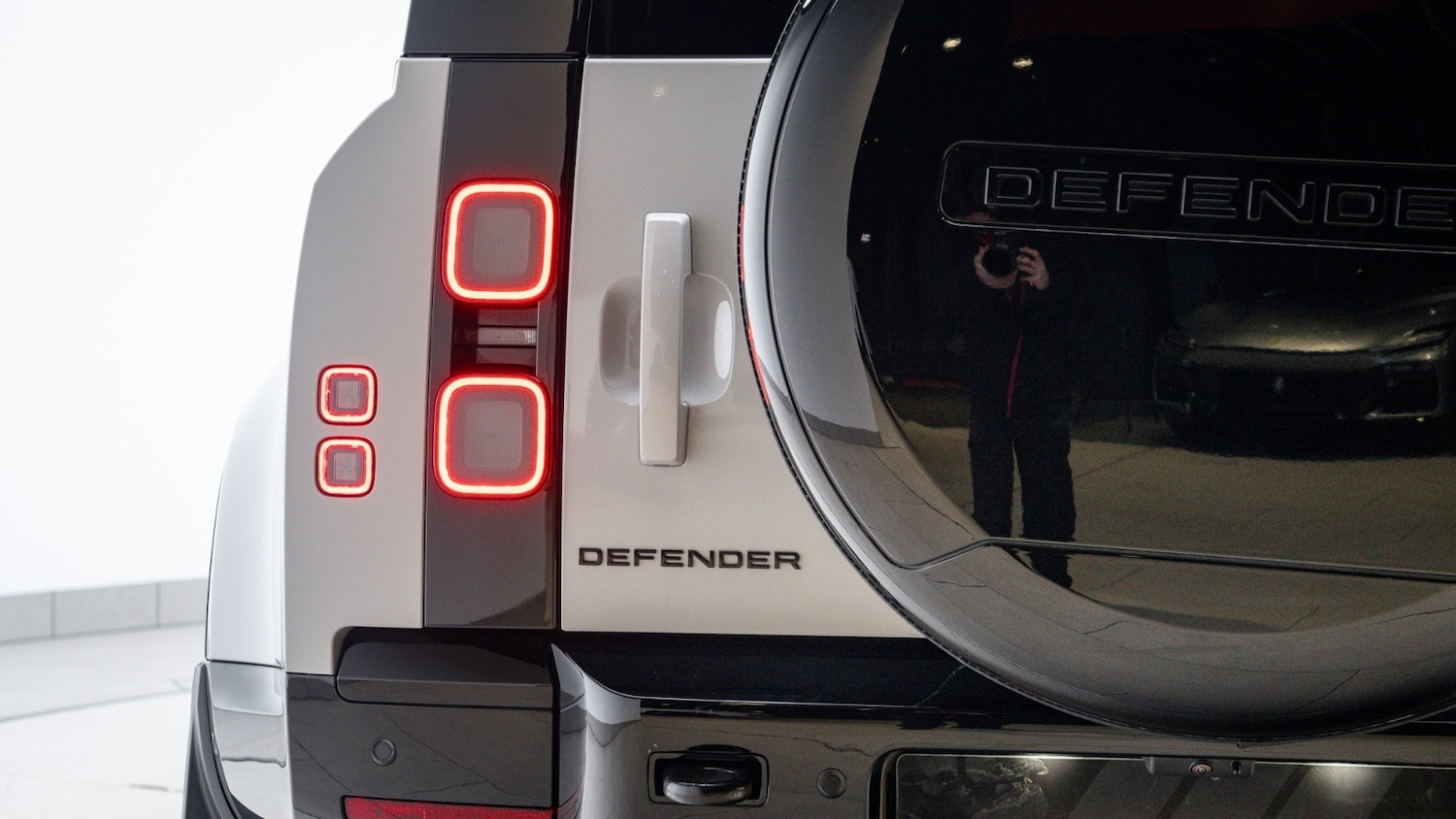 Used Land Rover Defender 2025 for sale - 77137666: Photo 32