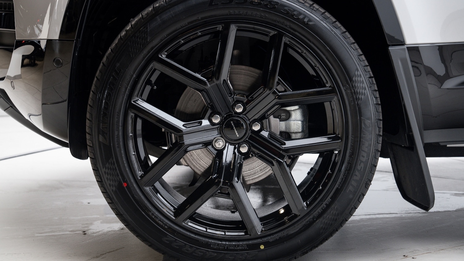 Used Land Rover Defender 2025 for sale - 77137666: Photo 38