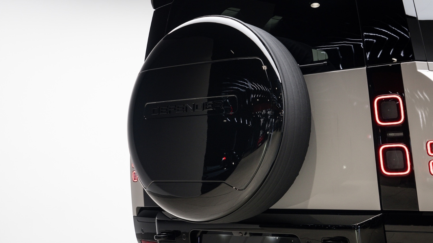Used Land Rover Defender 2025 for sale - 77137666: Photo 46