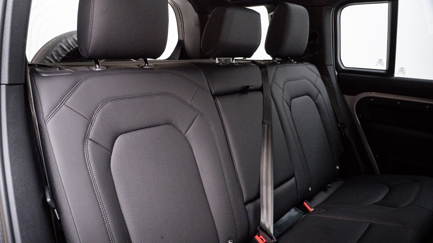 Used Land Rover Defender 2025 for sale - 77137666: Photo 9