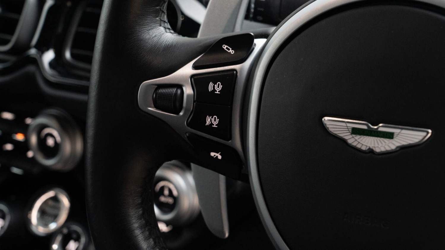 Used Aston Martin Vantage 2022 for sale - 77778329: Photo 13