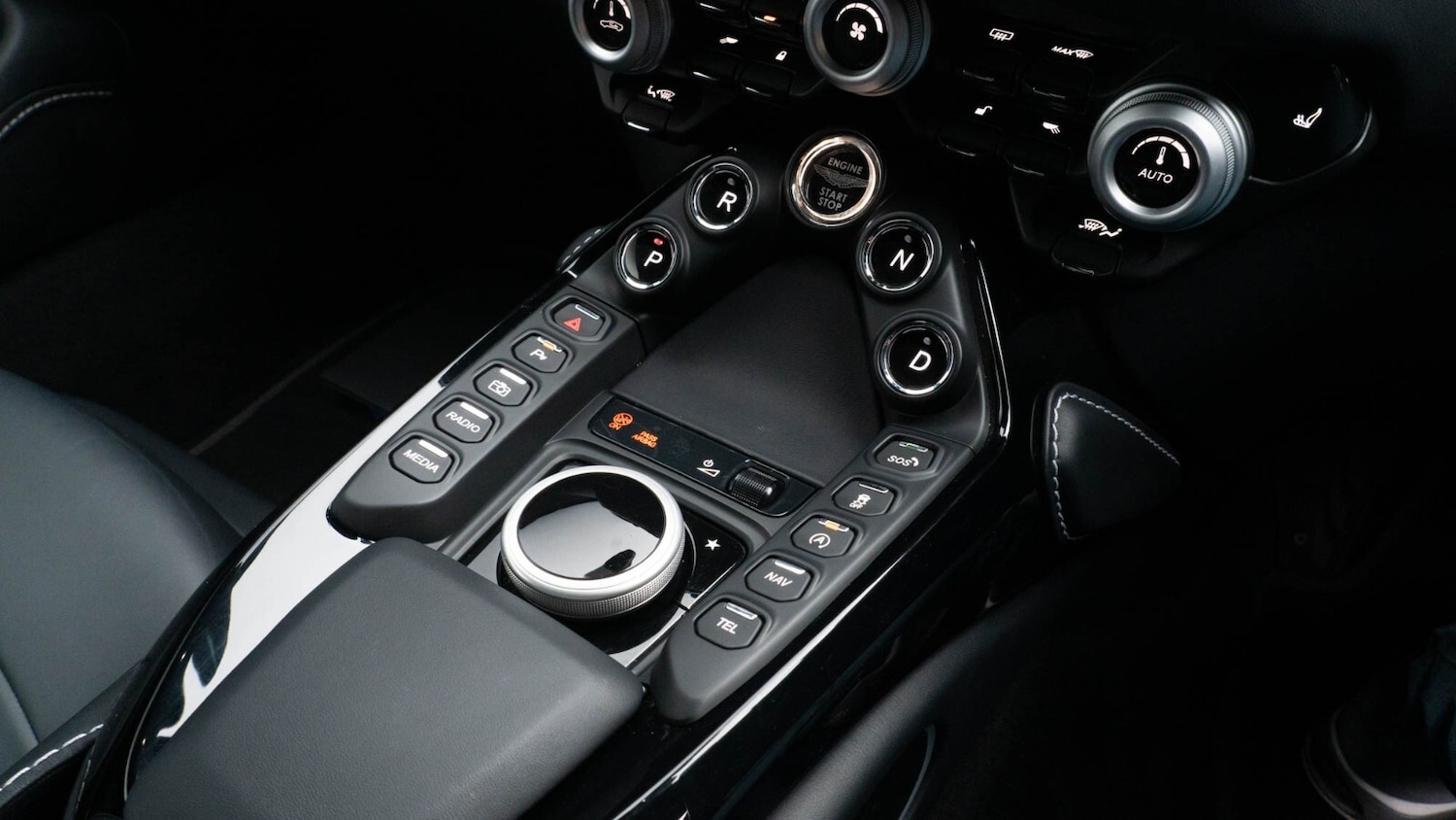 Used Aston Martin Vantage 2022 for sale - 77778329: Photo 15