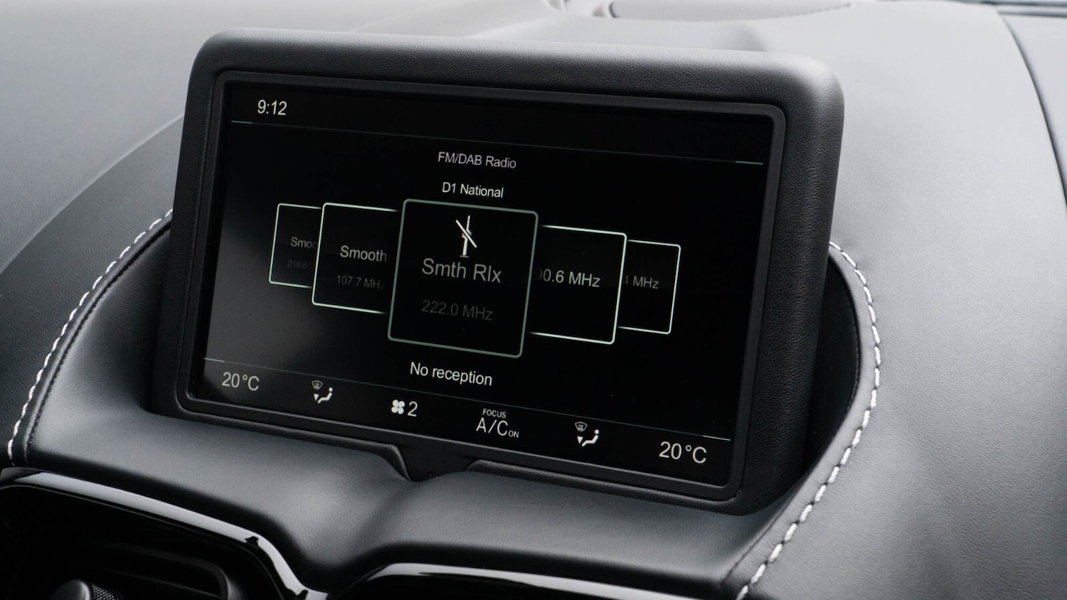 Used Aston Martin Vantage 2022 for sale - 77778329: Photo 18