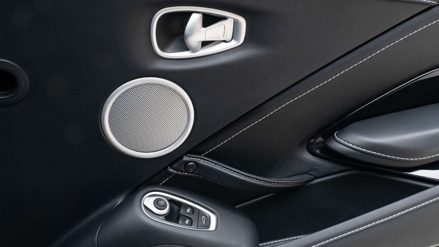 Used Aston Martin Vantage 2022 for sale - 77778329: Photo 22