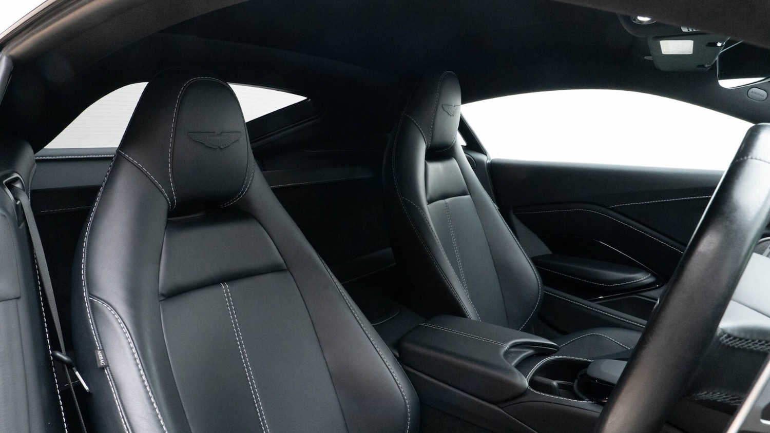 Used Aston Martin Vantage 2022 for sale - 77778329: Photo 3