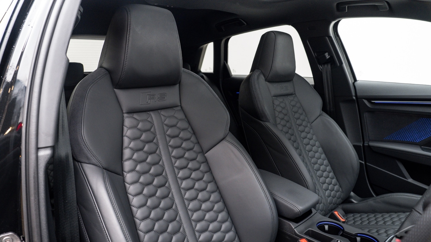 Used Audi RS3 2025 for sale - 77492712: Photo 3