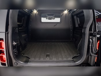 Used Land Rover Defender 2025 for sale - 77606978: Photo