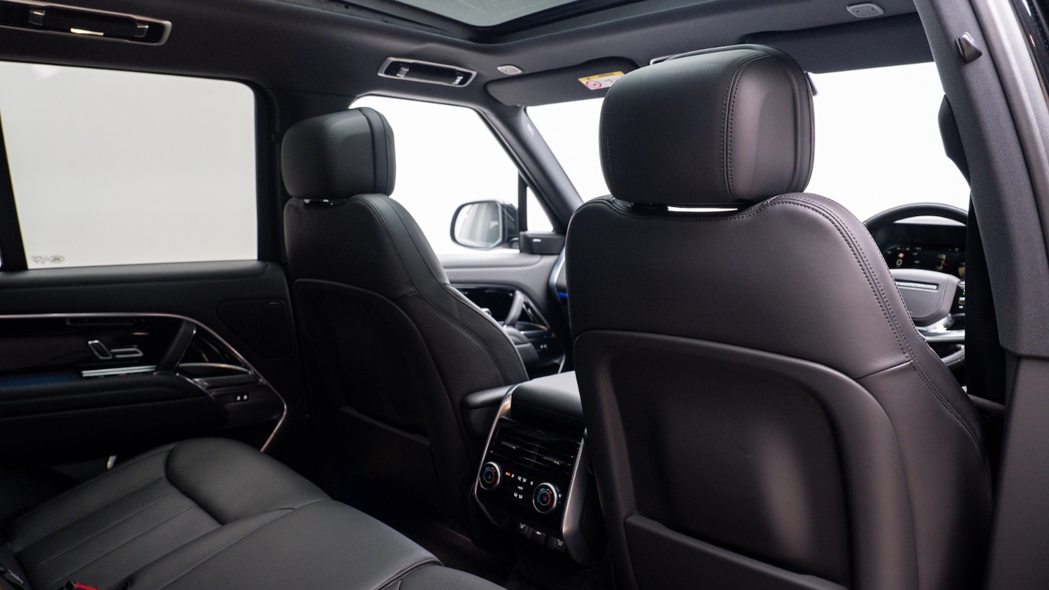 Used Land Rover Range Rover 2025 for sale - 78014413: Photo 11