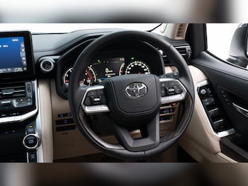 Used Toyota Land Cruiser 2024 for sale - 75471199: Photo