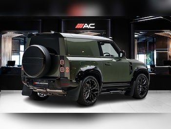 Used Land Rover Defender 2025 for sale - 79341234: Photo